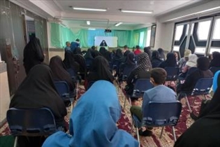 برگزاری کارگاه آموزشی با عنوان کارآفرینی برای مددجویان کمیته امداد امام‌ خمینی (ره) اهر 